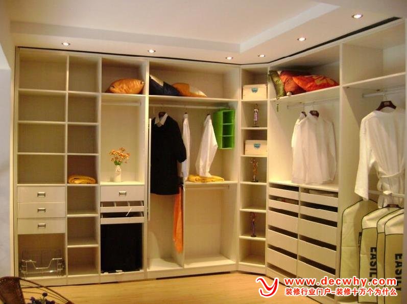 已经做好的板式衣柜